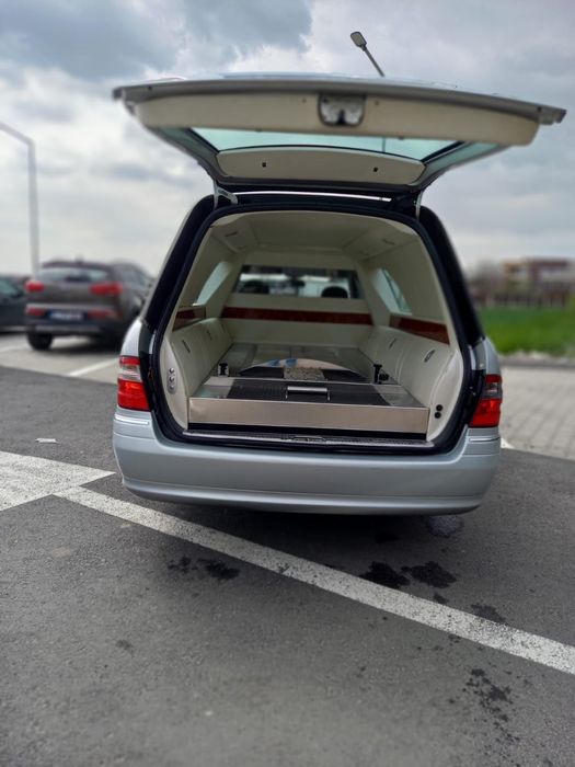 Mercedes w211 dric funerar