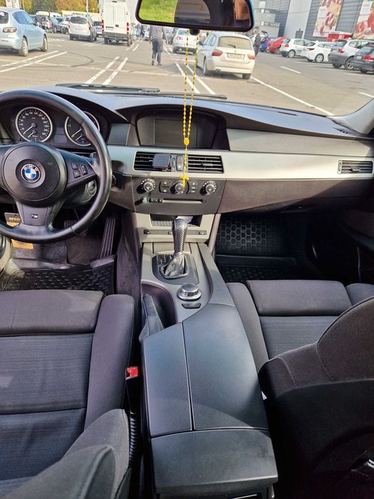 Vand autoturism BMW  520