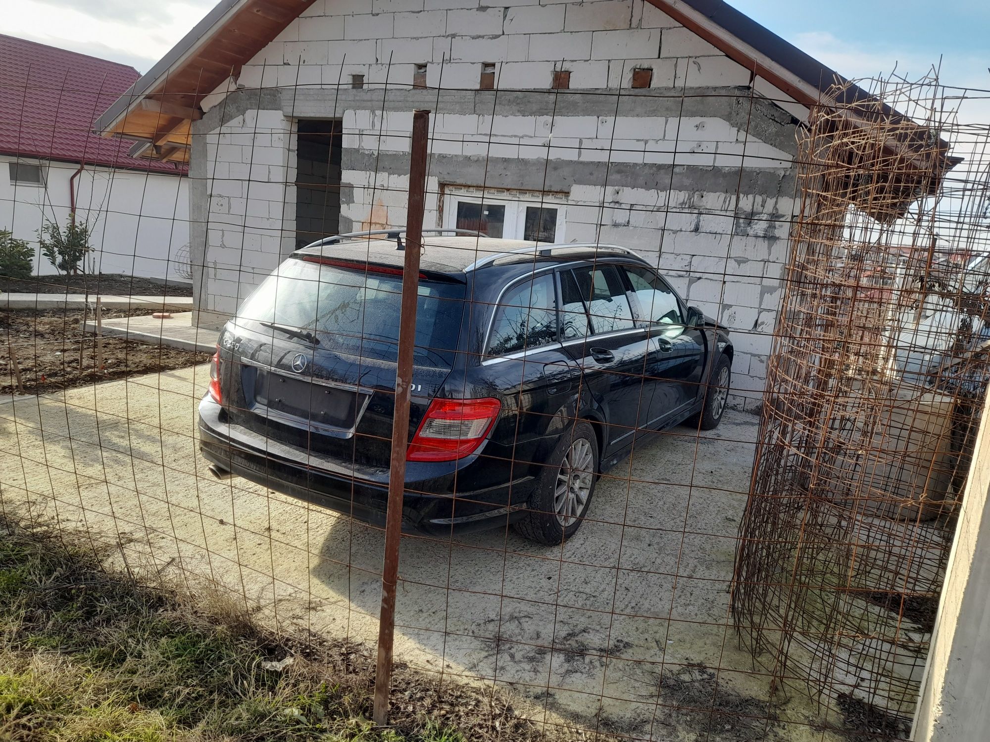 Vand Mercedes C 220 / W 204 pentru piese an 2011