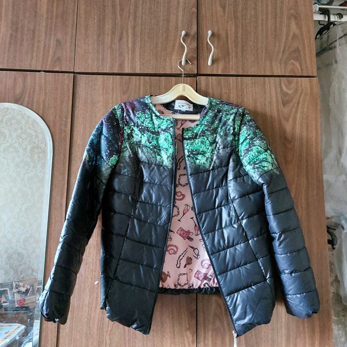 Дамско преходно яке