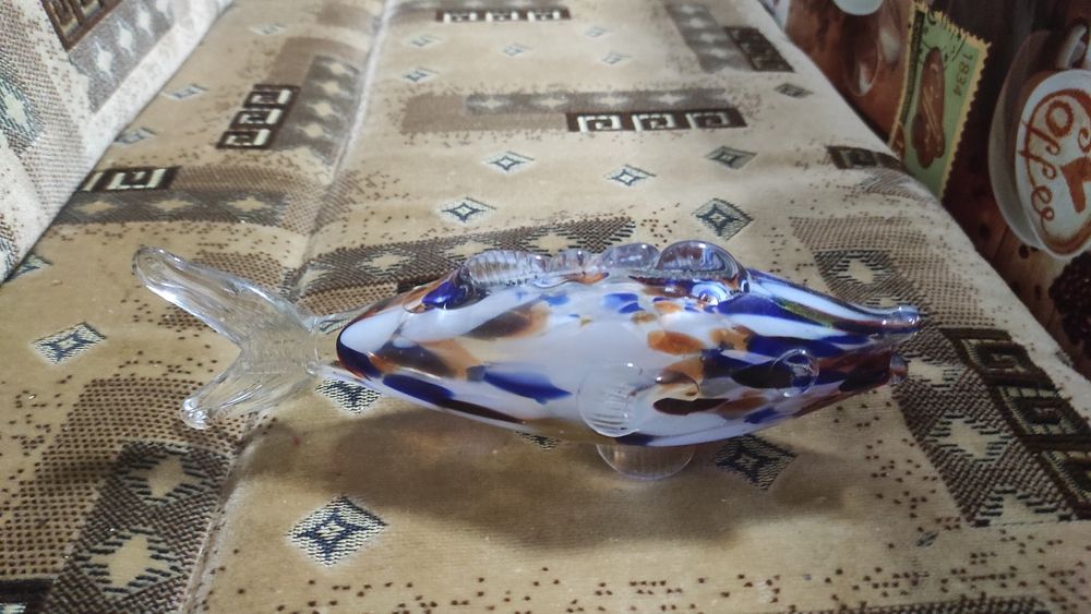 Peste sticla bibelou