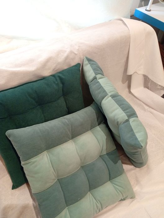 Сидушки для кресел, стульев и т.п.,толстые .