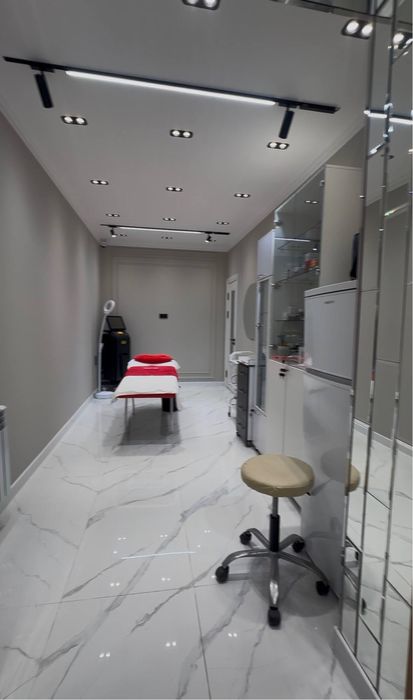 Продается, 1 линия  Чиланзар 20 , коммерческое помещение,