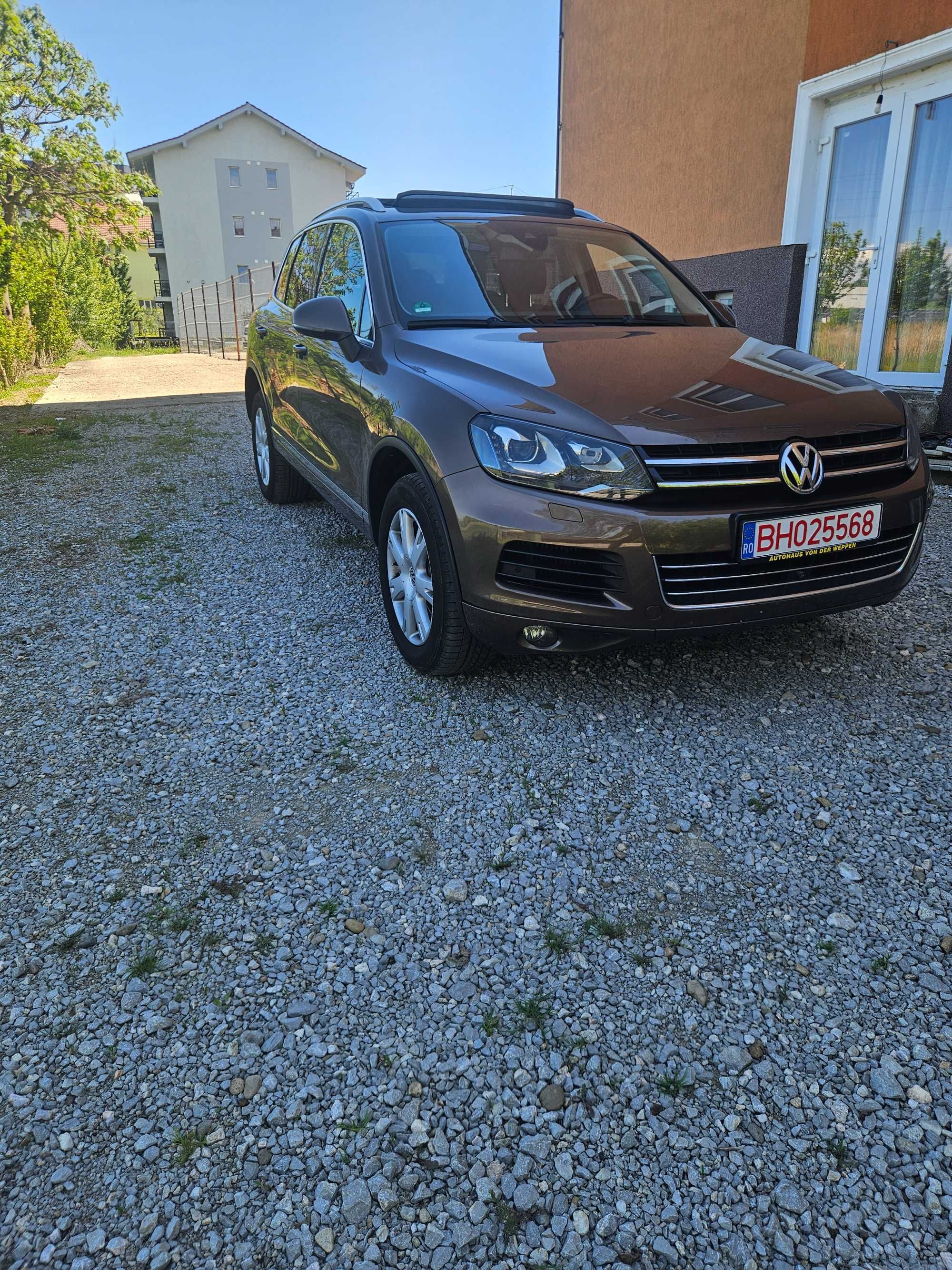 Vând Volkswagen Touareg Panoramic, Motor CASA, DSG 3