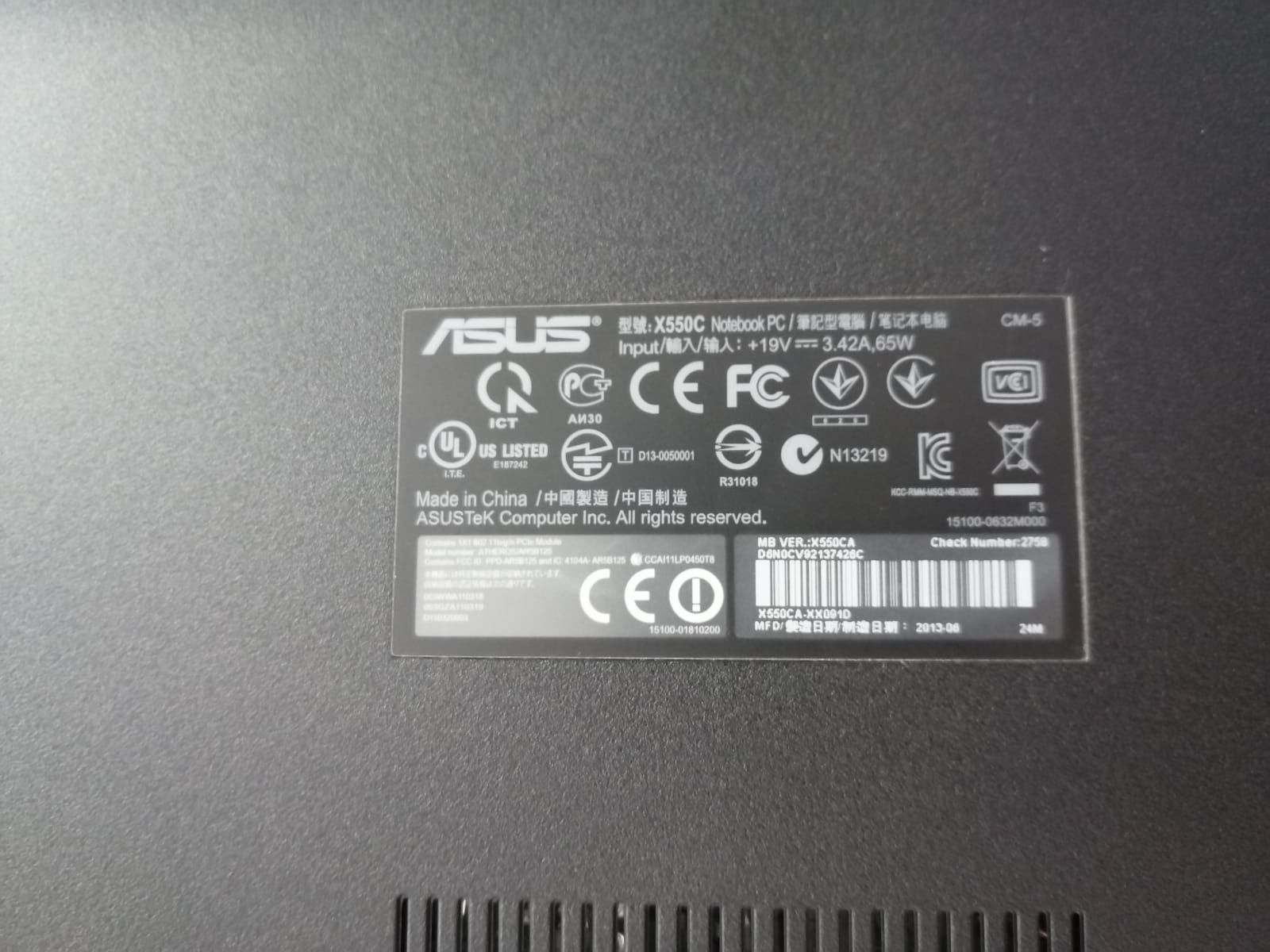 Laptop Asus X550C i3