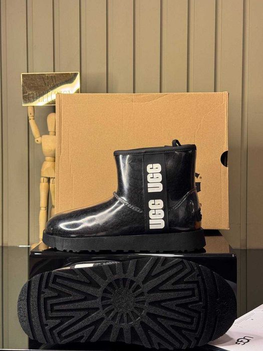 Ugg dama transparent