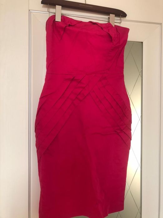 Срочно продаются женское платье, юбки. Все вещи в отличном состоянии