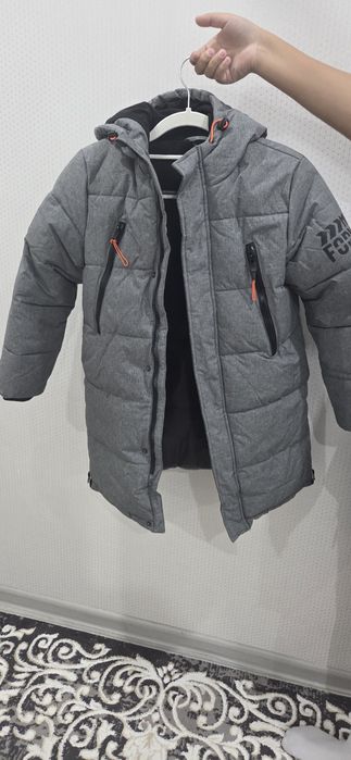 Зимняя куртка на 9-10 лет