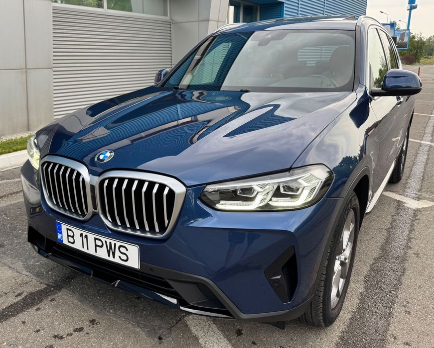 BMW X3 SDrive 30i AT Advantage