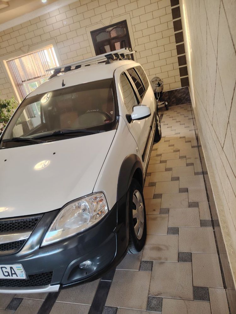 Sotiladi Narxi zor Lada Largus 2019