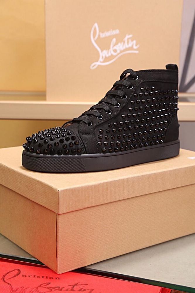 Louboutin “Black”