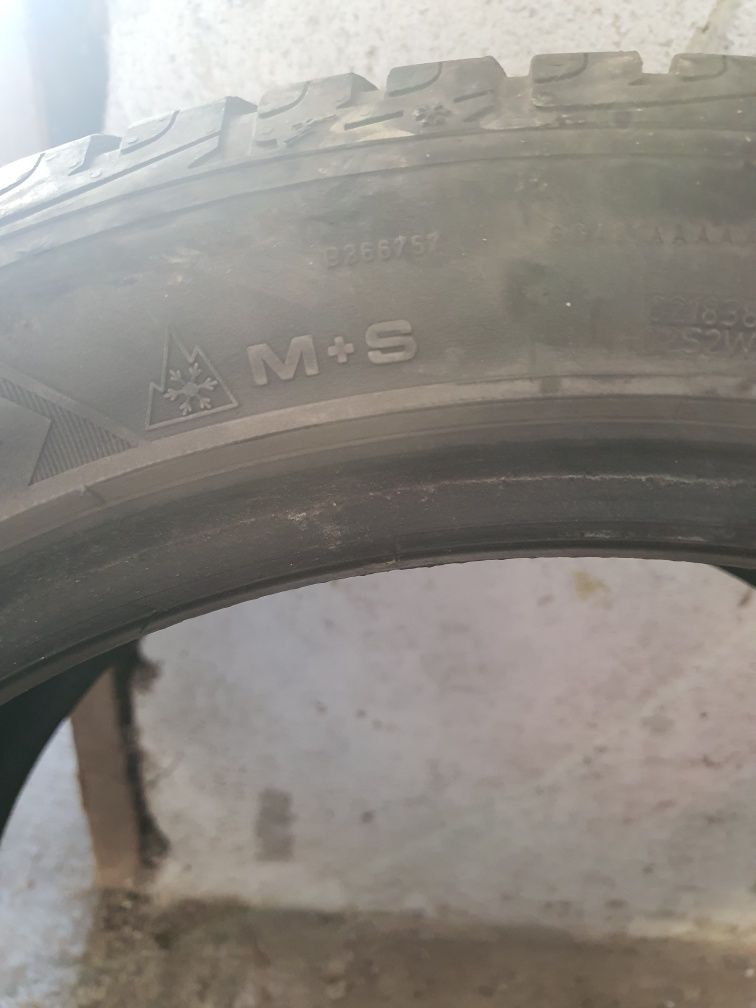 Гума  всесезонна 245/45/18