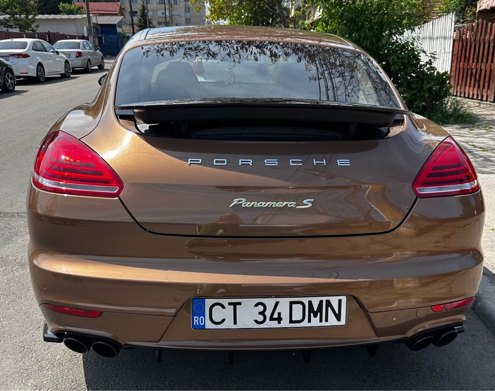 Porche Panamera S-E hybrid