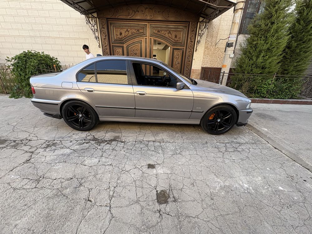 M Diska sotiladi Bmw e39/34/60 f10 ga tushadi