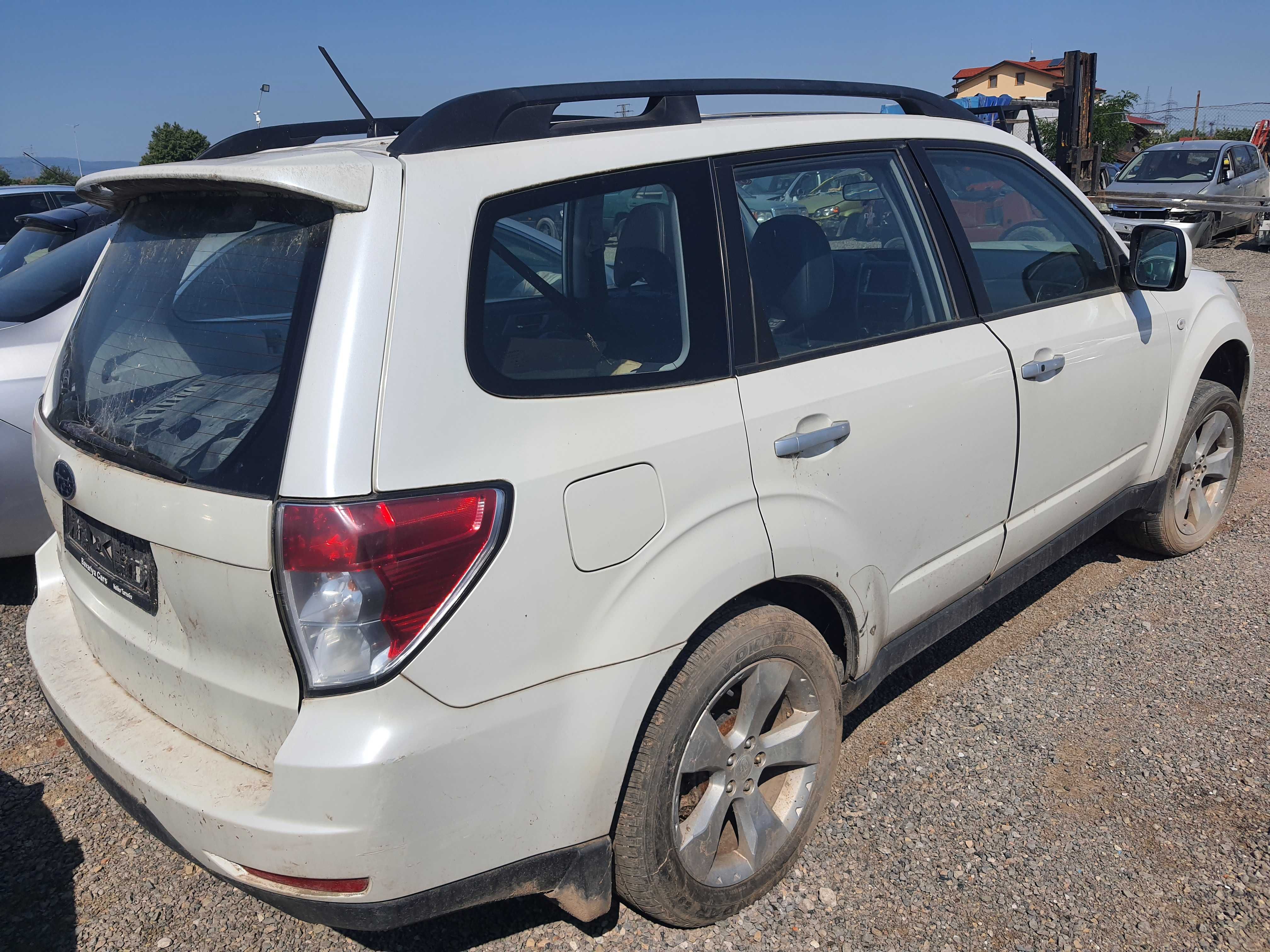 На части! Subaru Forester 2.0