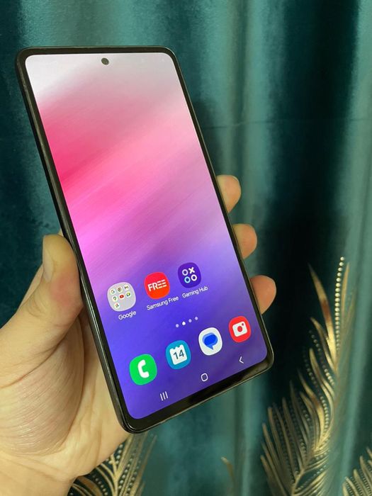 В продаже Самсунг А52 5G.