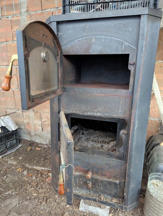 Камина на дърва с водна риза Прити FG W20, 17.3kW