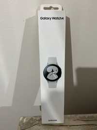 Смарт-часы Galaxy Watch 4