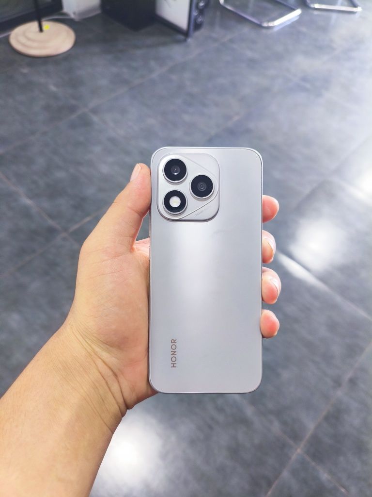 Honor 400lite. 8/256 sifati zoʻr  yangi holatda  sifat kafolati