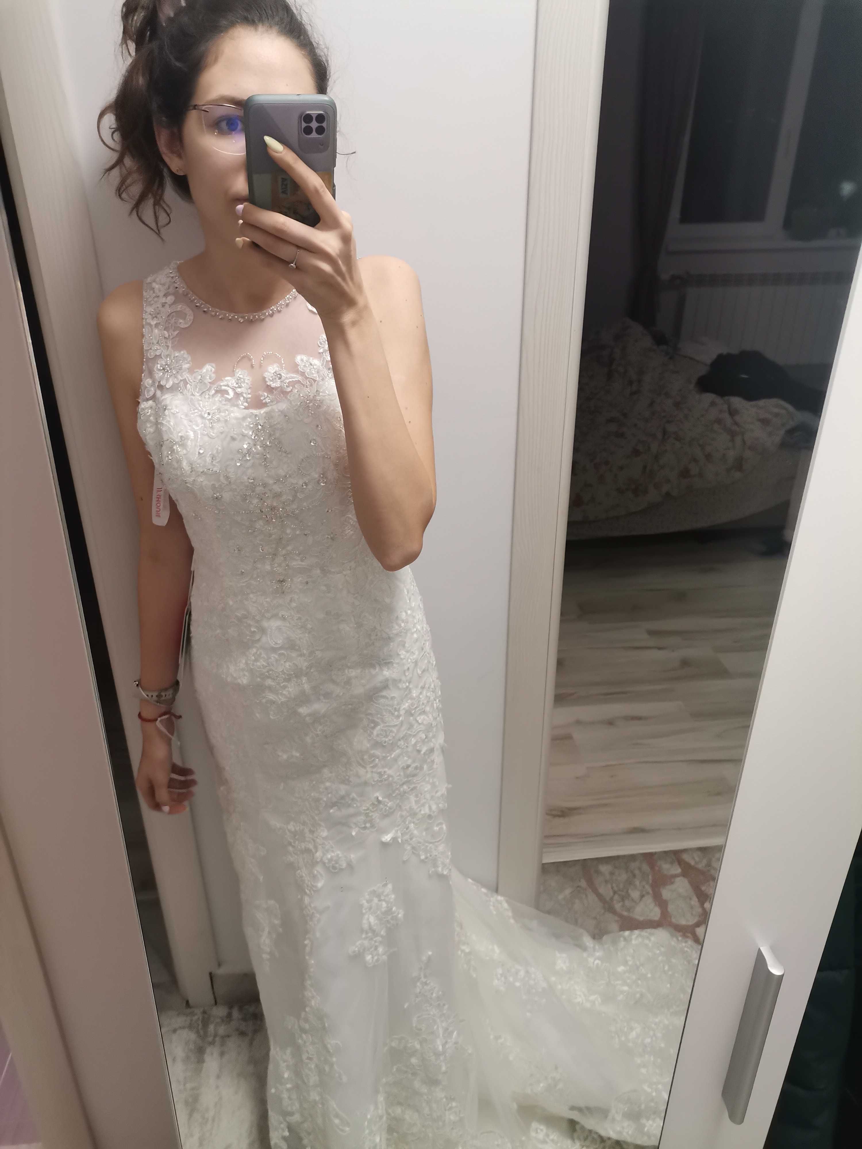 Сватбена рокля р-р С