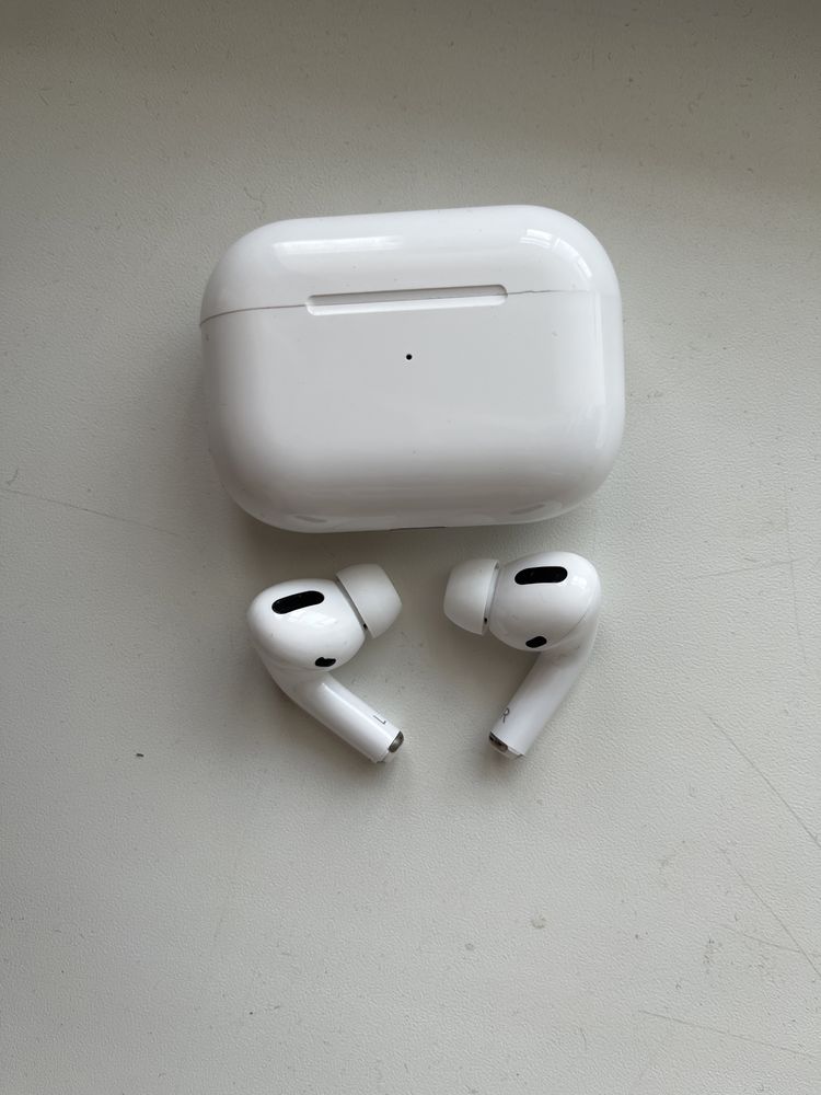 Airpods pro продам