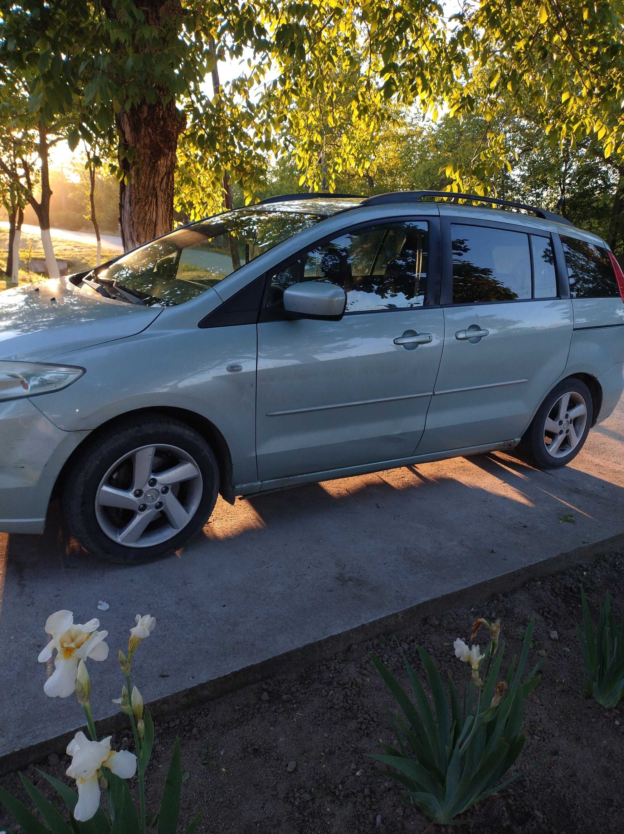 Vând Mazda5 7 locuri