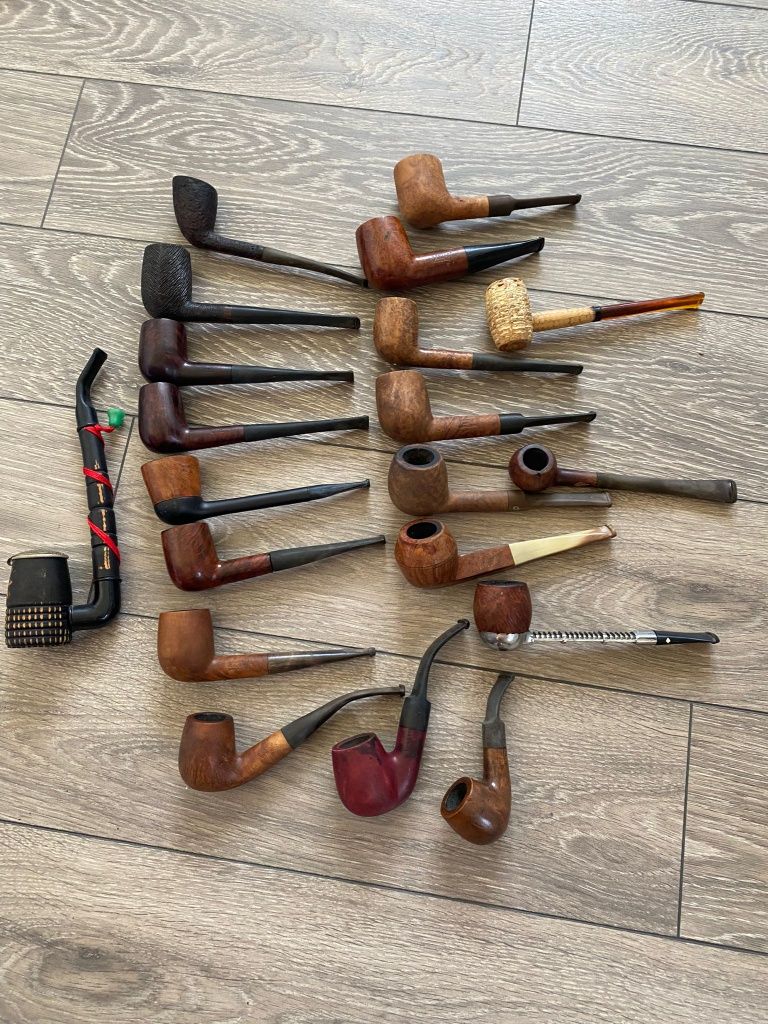 Lot pipe pentru fumatori