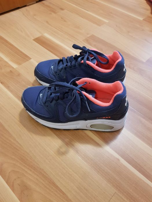 Adidasi Nike  coloare albastru  și alb cu maron mărime 37 ambele