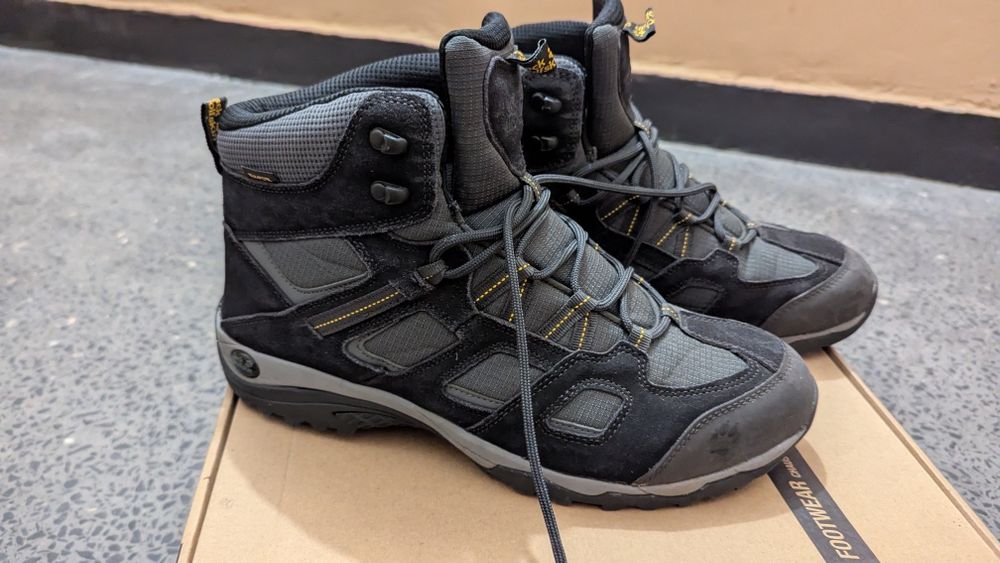 Jack Wolfskin Vojo hike 2 mid. 39 и 45 номер.