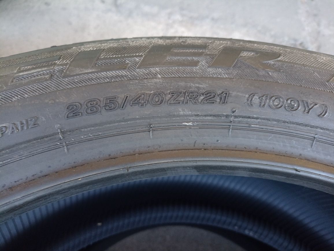 4 anvelope de vara ca noi Bridgestone 2x285/40 R21 2x315/35 R21