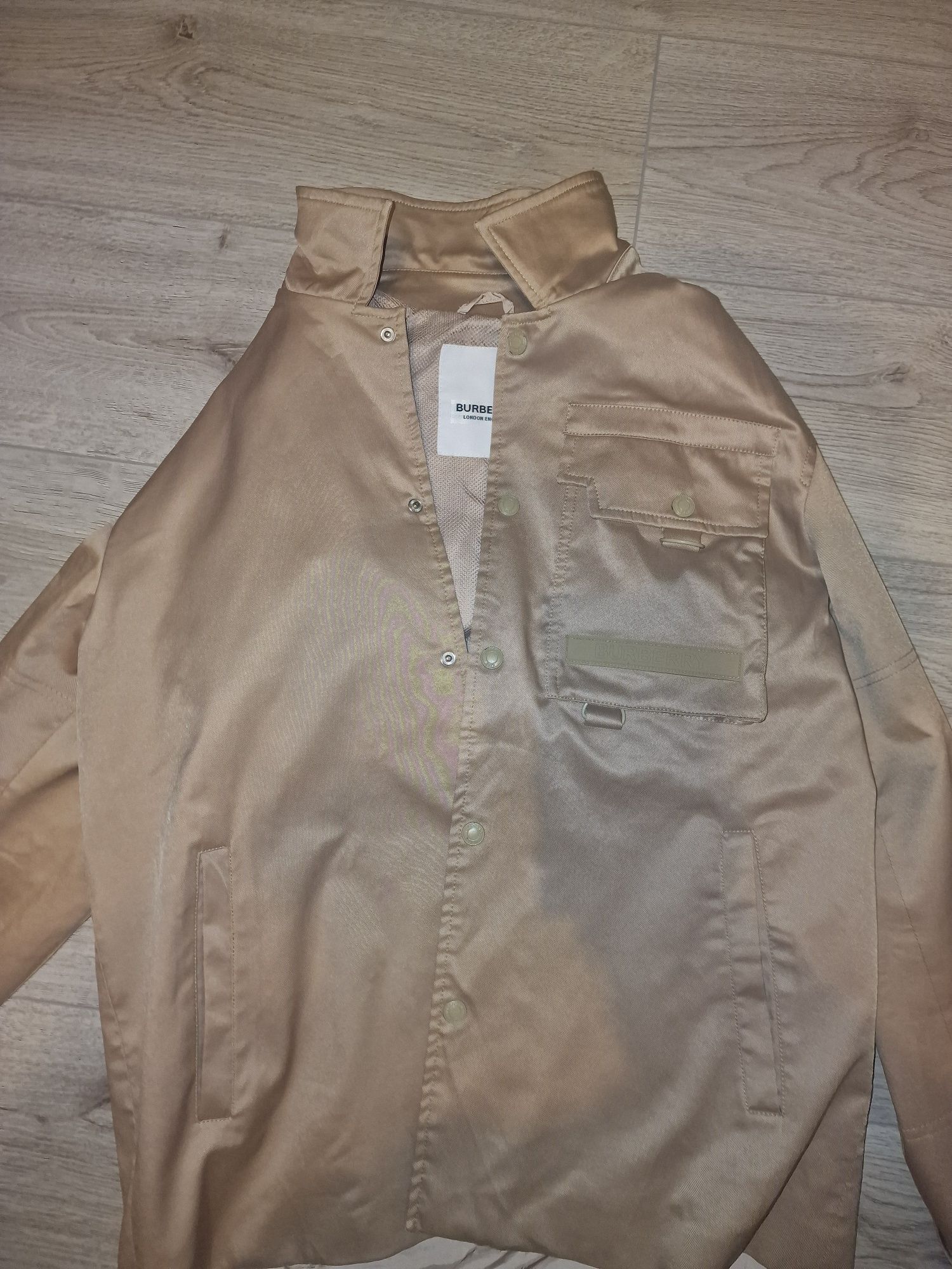 Burberry яке L/XL размер