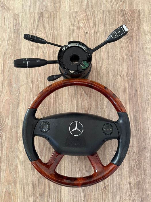 Руль дерево мерседес w221