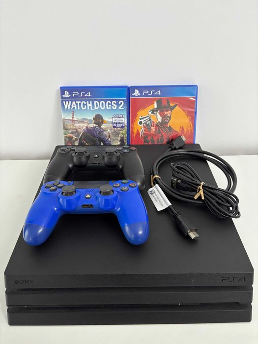 PS4 PRO 4K 1TB cu 2 controllere si 2 jocuri