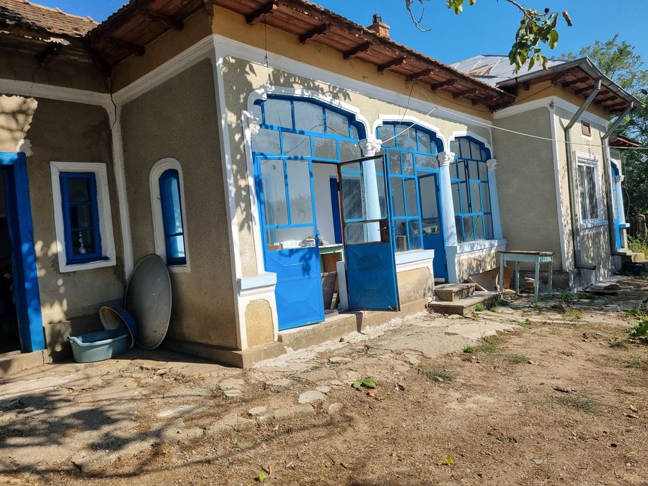 Casa cu teren 2400mp