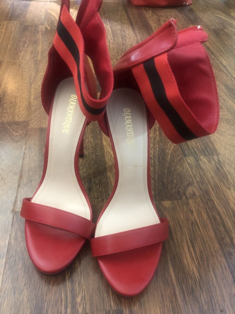 Sandale elegante 39 roșii noi