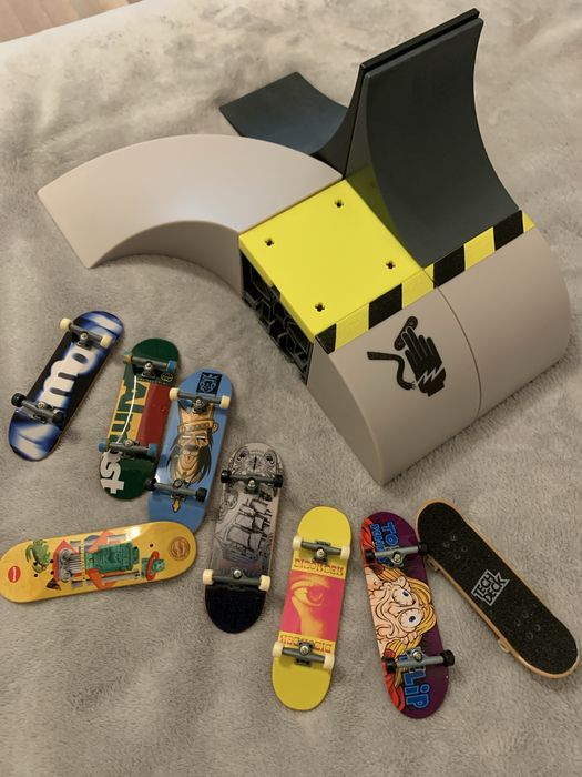Tech Deck фингърборд и рампа