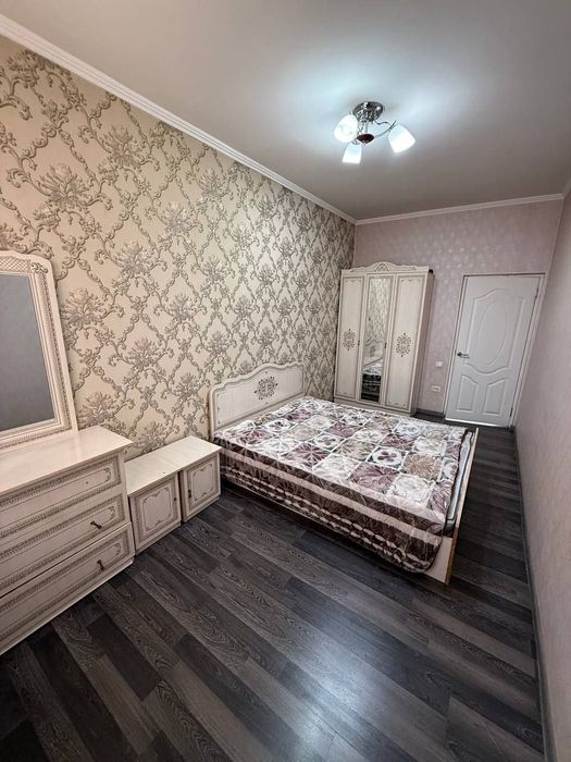 Юнусабад 8 квартал 2/3/4 (50²) продаётся квартира