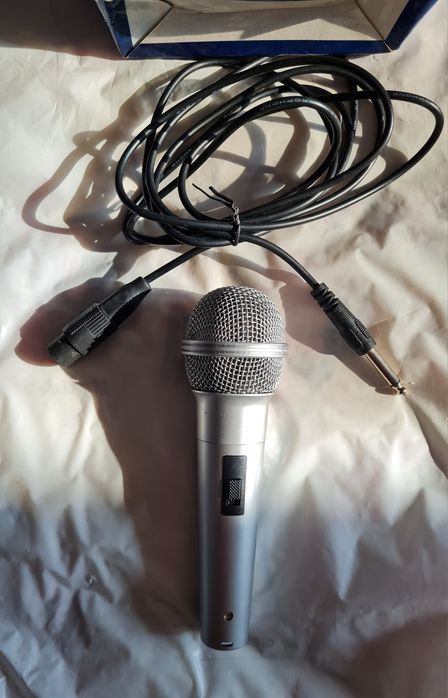 Microfon profesional dinamic
