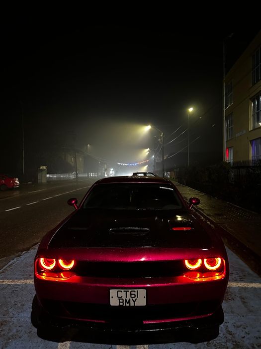 Dodge challenger 2012 SRT body