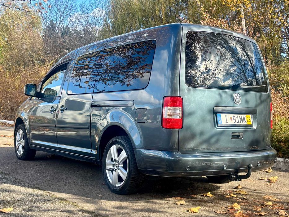 VW Caddy Maxi Life 2.0 Tdi /Climatronic /Scaune incalzite/ Motor: BMM