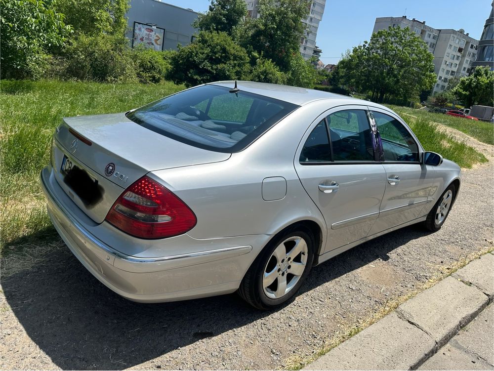 Мерцедес w211 E220 Avangarde