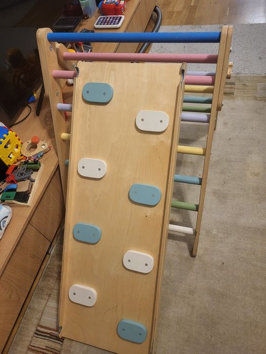 Триъгълник на Пиклер и рампа за катерене/пързалка