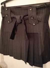 Новая стильная юбка, со складками, на 40-42 размеры - 4000 тенге