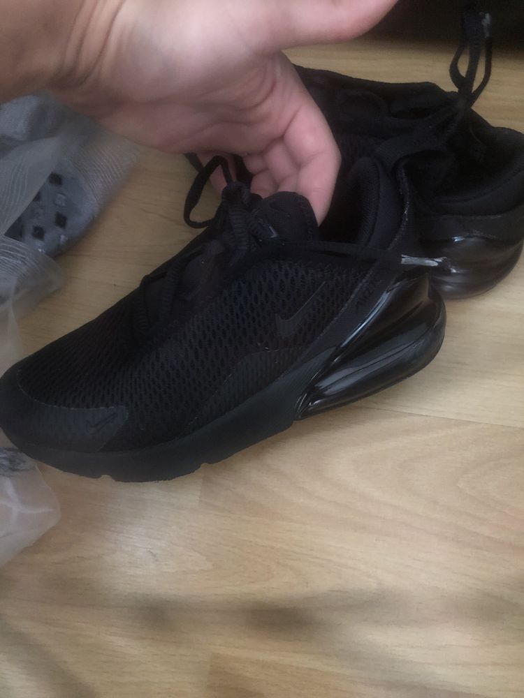 Детски обувки nike 270