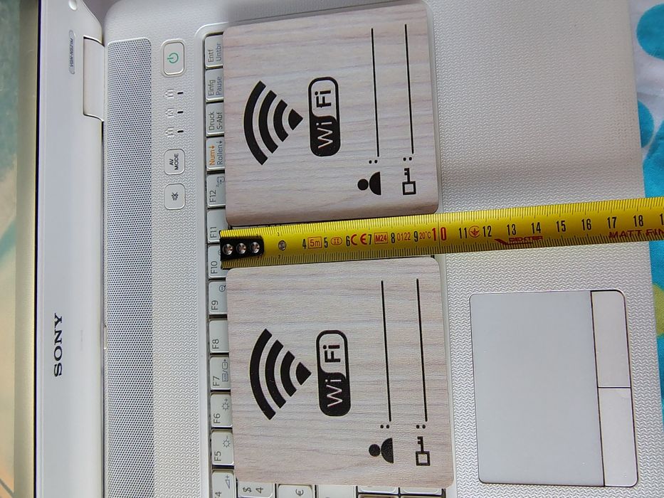 Semn wifi din bambus cu magnet/ Nou