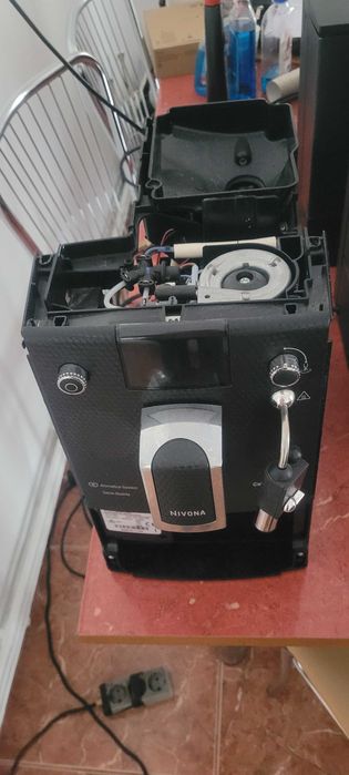 Expresoare de cafea Jura Impresa F50, Delonghi, Nivona CafeR+1 piese