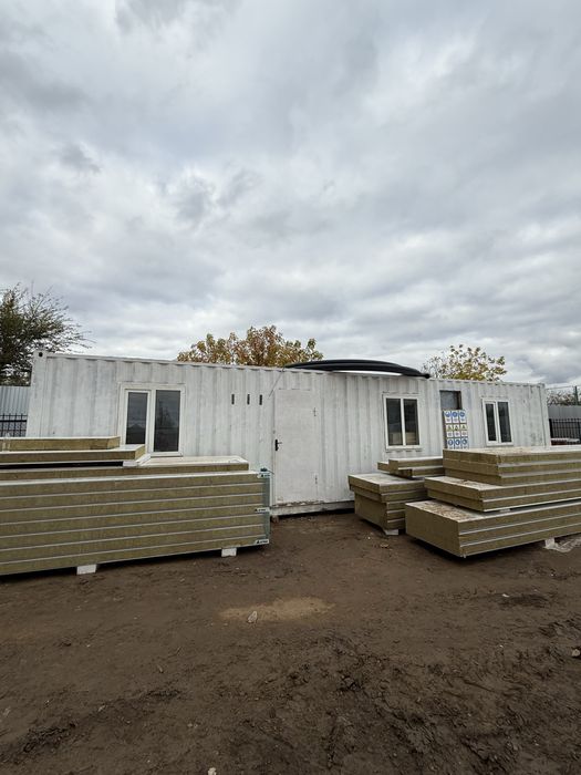 Продам вагончик утепленный из контейнера 12м. в Атырау