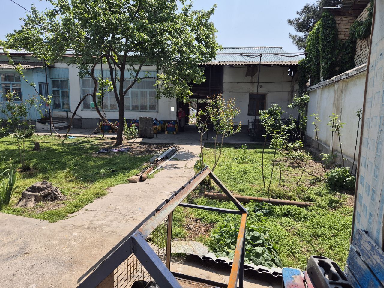 Продаётся дом в Яшнобадском районе 6 соток