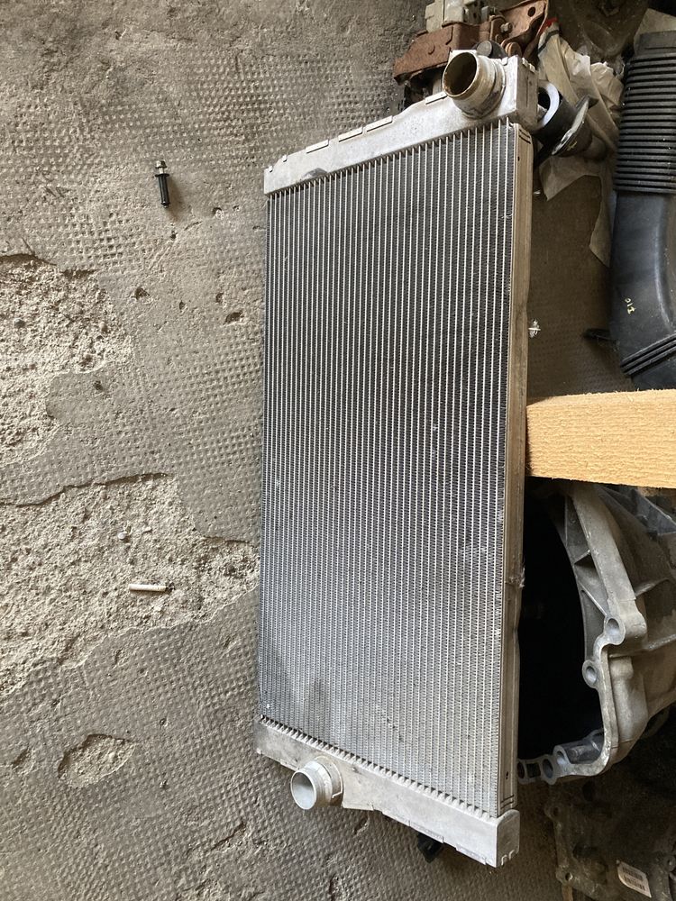 Radiator apa bmw f10 f11 f07 f01 f06 2.0d 3.0d 3.5d