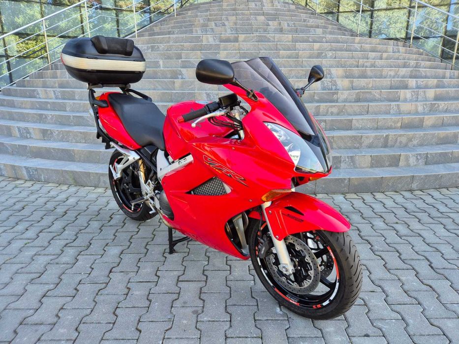 Honda VFR 800 ~ Rate ~